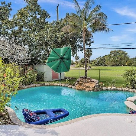 Pool Heat I Firepit And Bbq I 75"Tv I Foosball I 581Mbps Cooper City Экстерьер фото