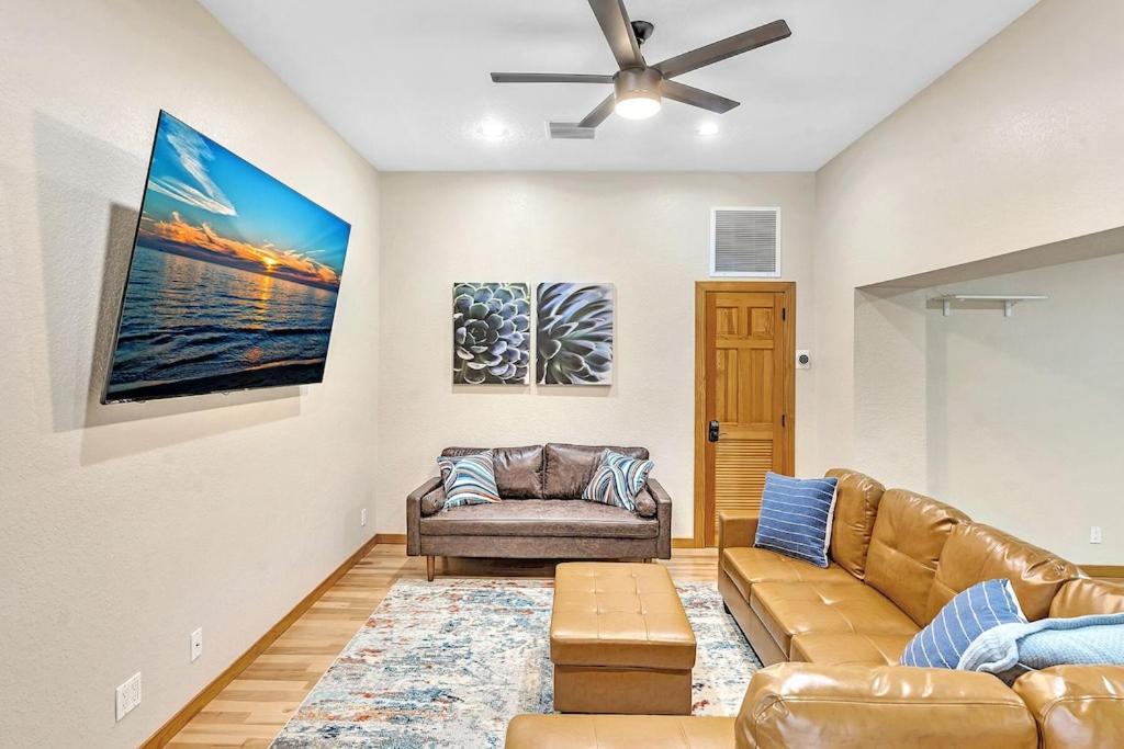 Pool Heat I Firepit And Bbq I 75"Tv I Foosball I 581Mbps Cooper City Экстерьер фото