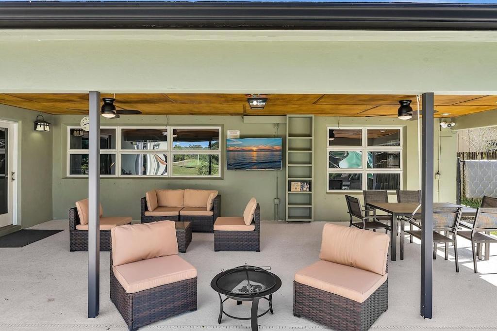 Pool Heat I Firepit And Bbq I 75"Tv I Foosball I 581Mbps Cooper City Экстерьер фото
